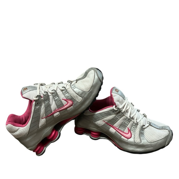 Nike Shox Turbo Silver, White and Pink Athletic Shoes - Picture 4 of 6